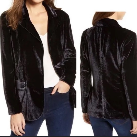 Chelsea28 Jackets & Blazers - Chelsea28 Midnight Velvet Blazer